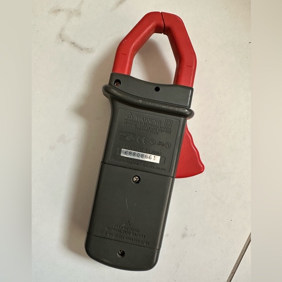 Fluke 32 Digital Clamp Meter Multimeter With Leads - Picture 4 of 5